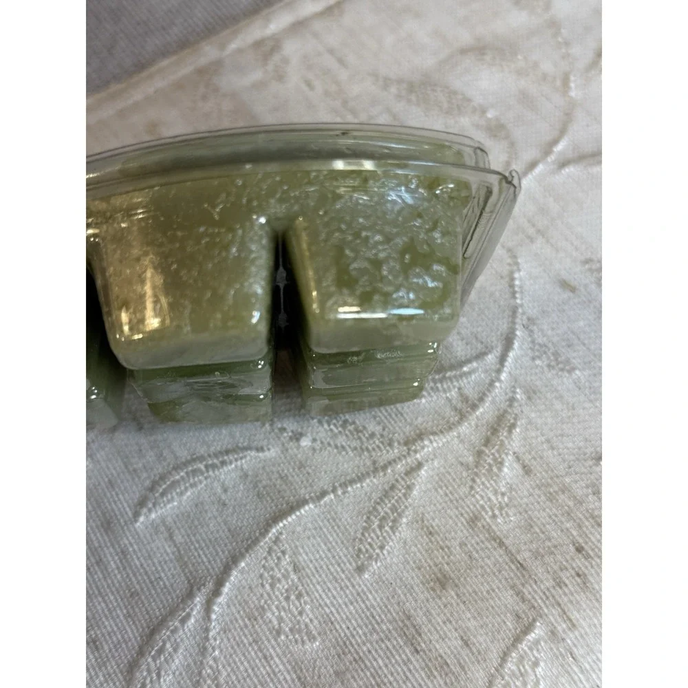Scentsy Bar Very Snowy Spruce 3.2 Fl Oz